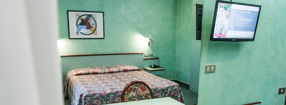 Le Petit Hotel 29/59