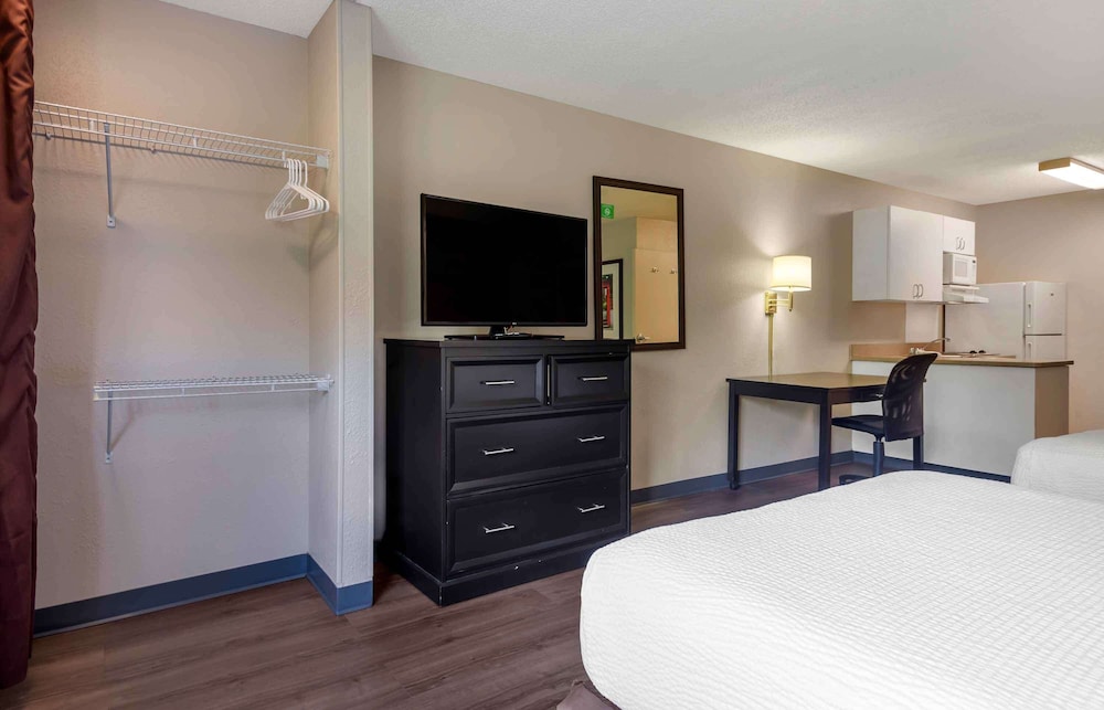 Extended Stay America Suites Princeton - West Windsor 48/56