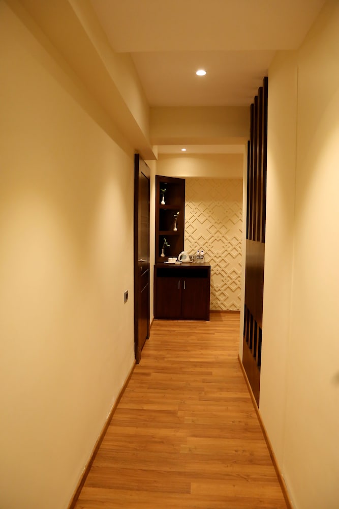 HOTEL EEFA 14/28