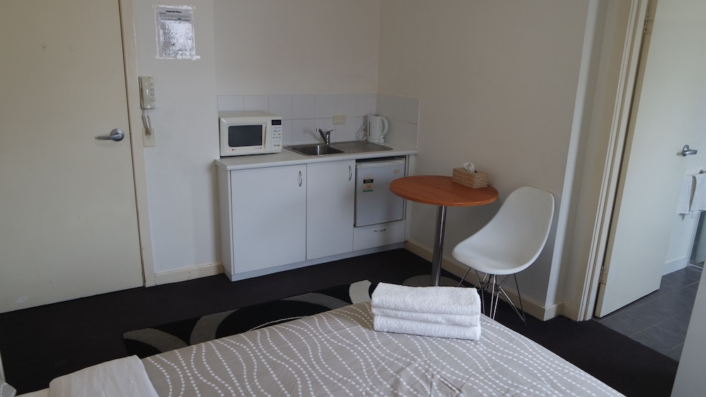 ECONOMY, STUDIO, SUITE, ACCESSIBLE