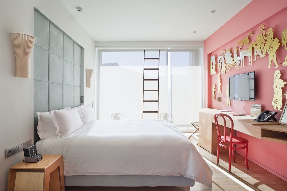 New Hotel 16/61