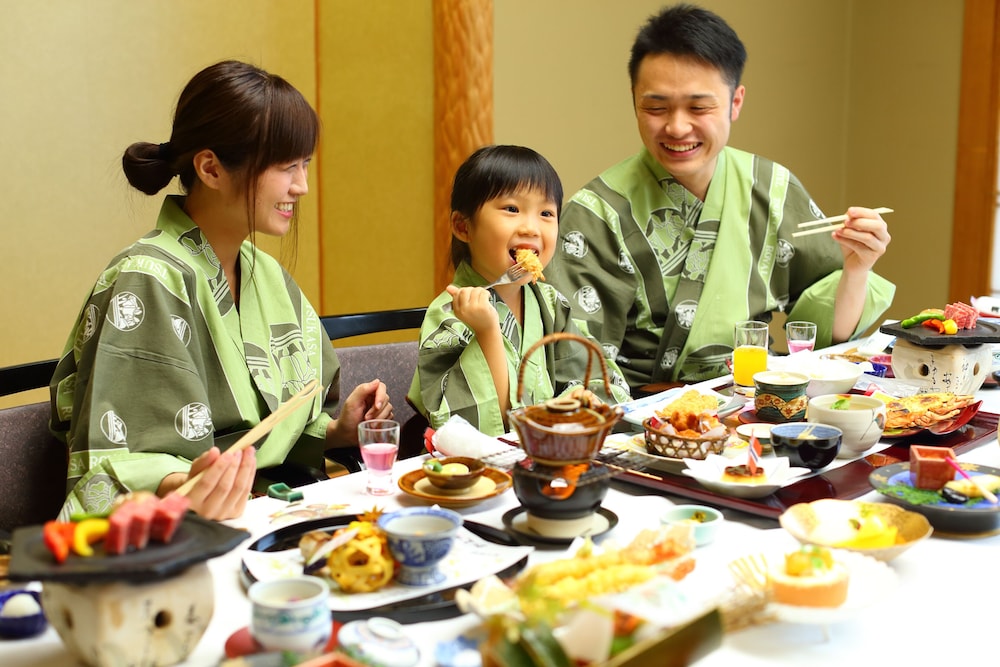 TSUKASA ROYAL HOTEL 59/72