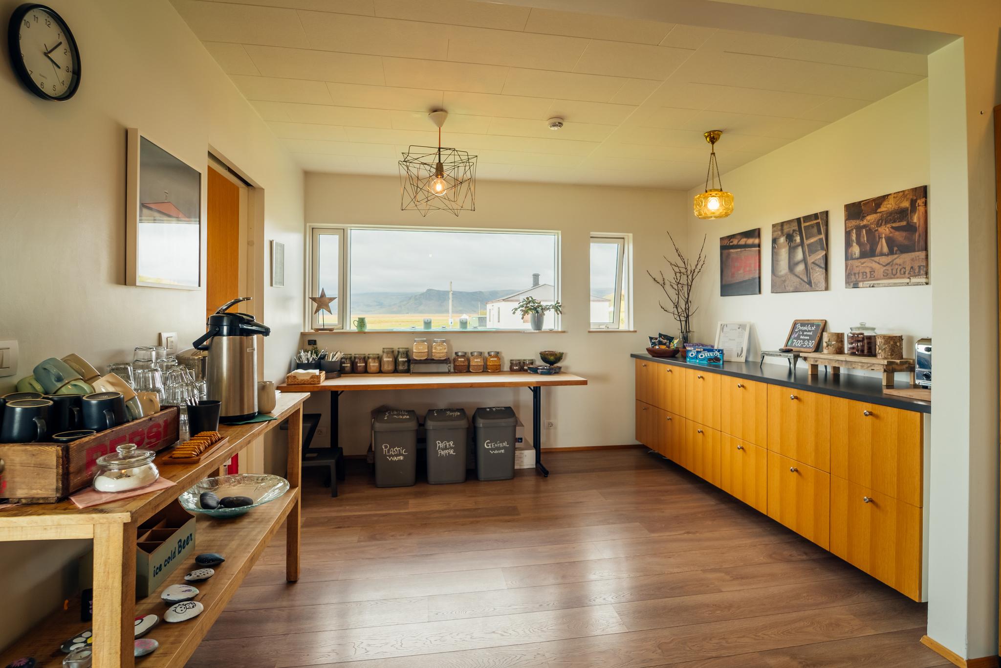 Farmhouse Lodge 12/28