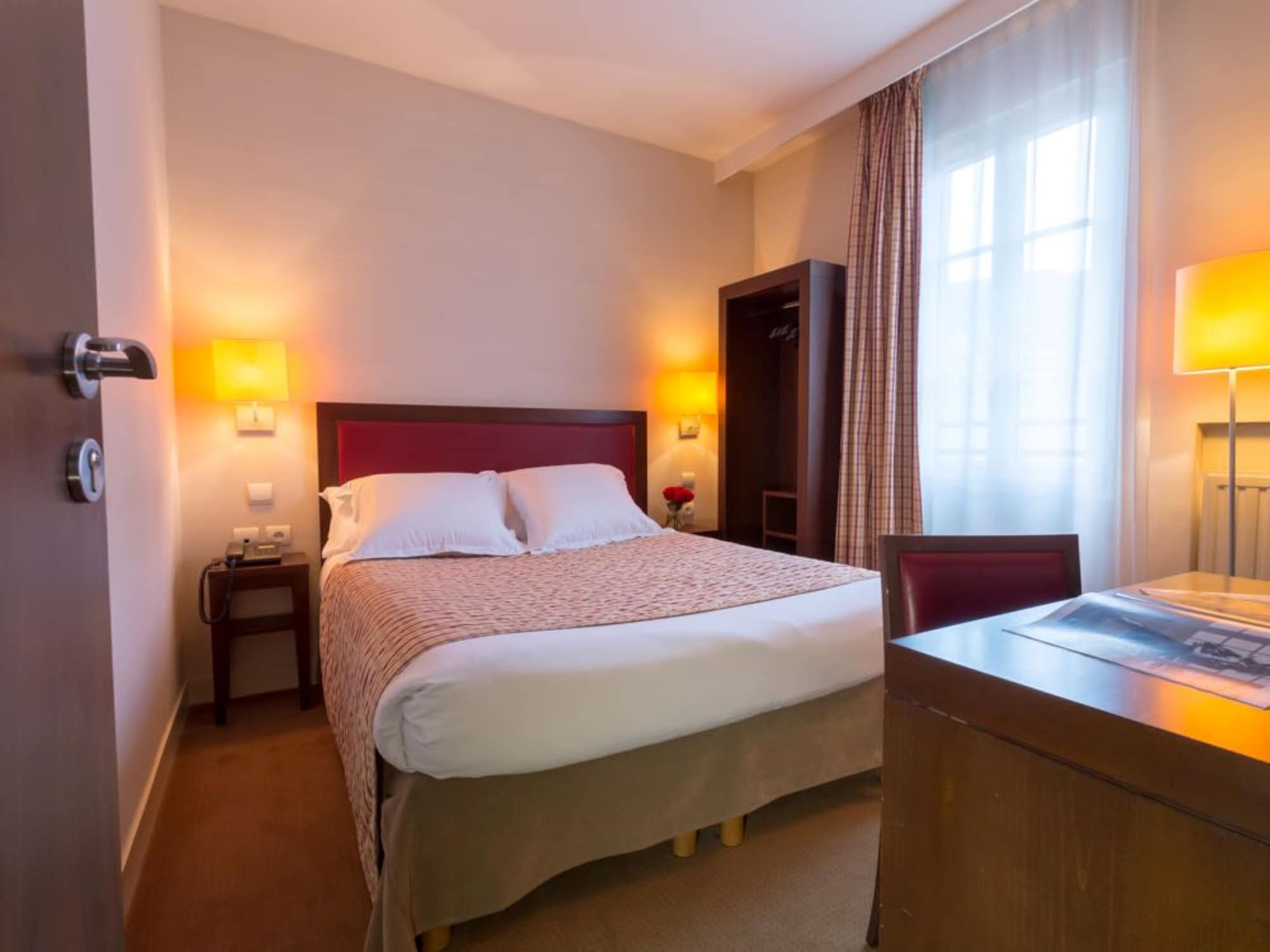 STANDARD, DOUBLE BED
