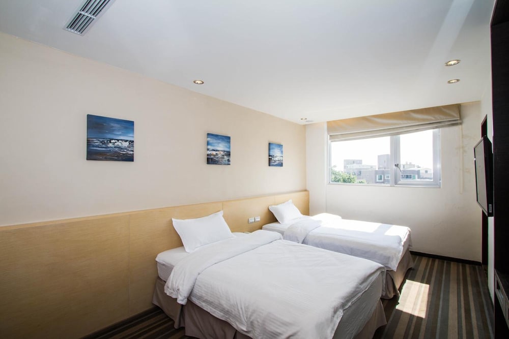 Haifu Hotel And Suites 18/65