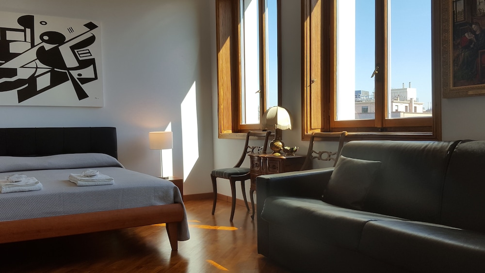 Bnbutler - Galleria Unione 6/21