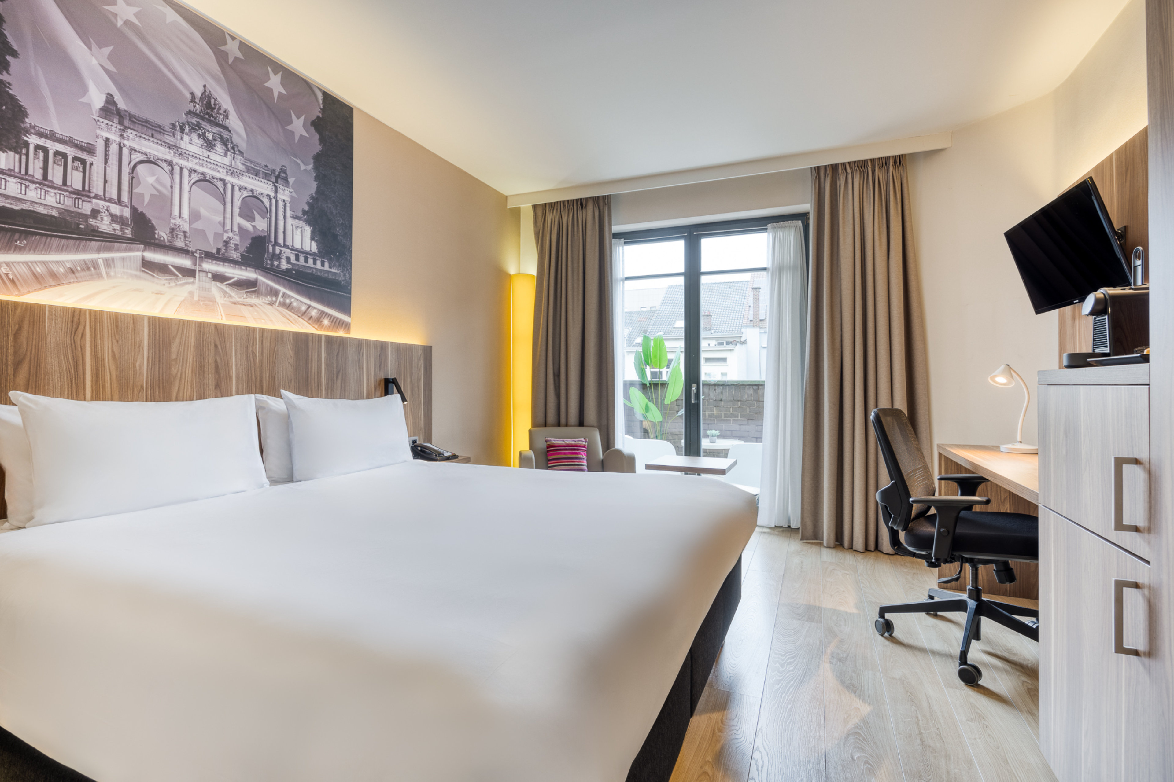 HOLIDAY INN BRUSSELS SCHUMAN 16/70