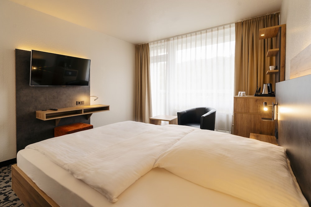 Caravelle Hotel im Park 24/55