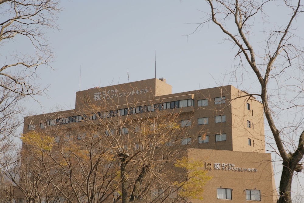 Hagi Royal Intelligent Hotel 4/43