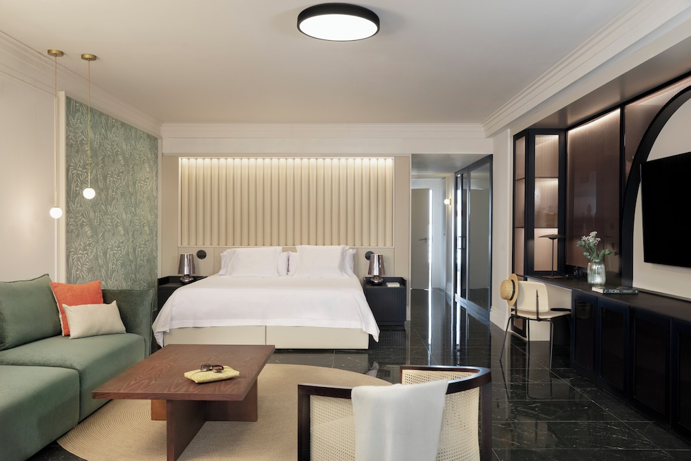 Excellence, Club, Junior Suite, King Bed, Pool View