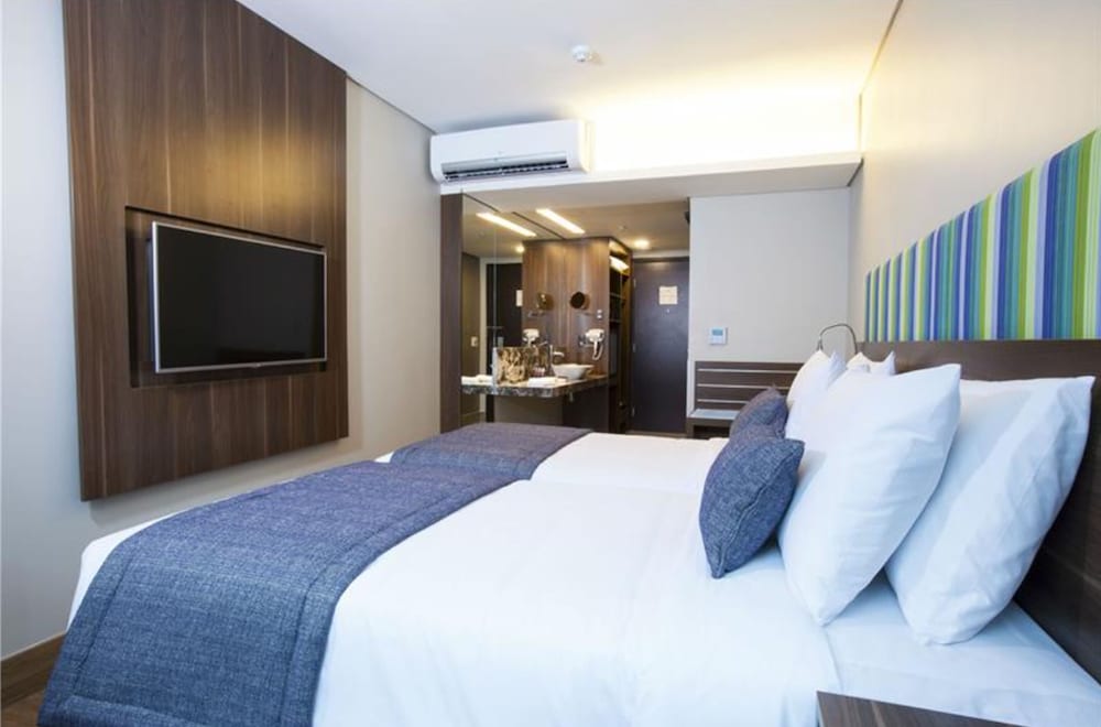 STANDARD, TWIN BEDS