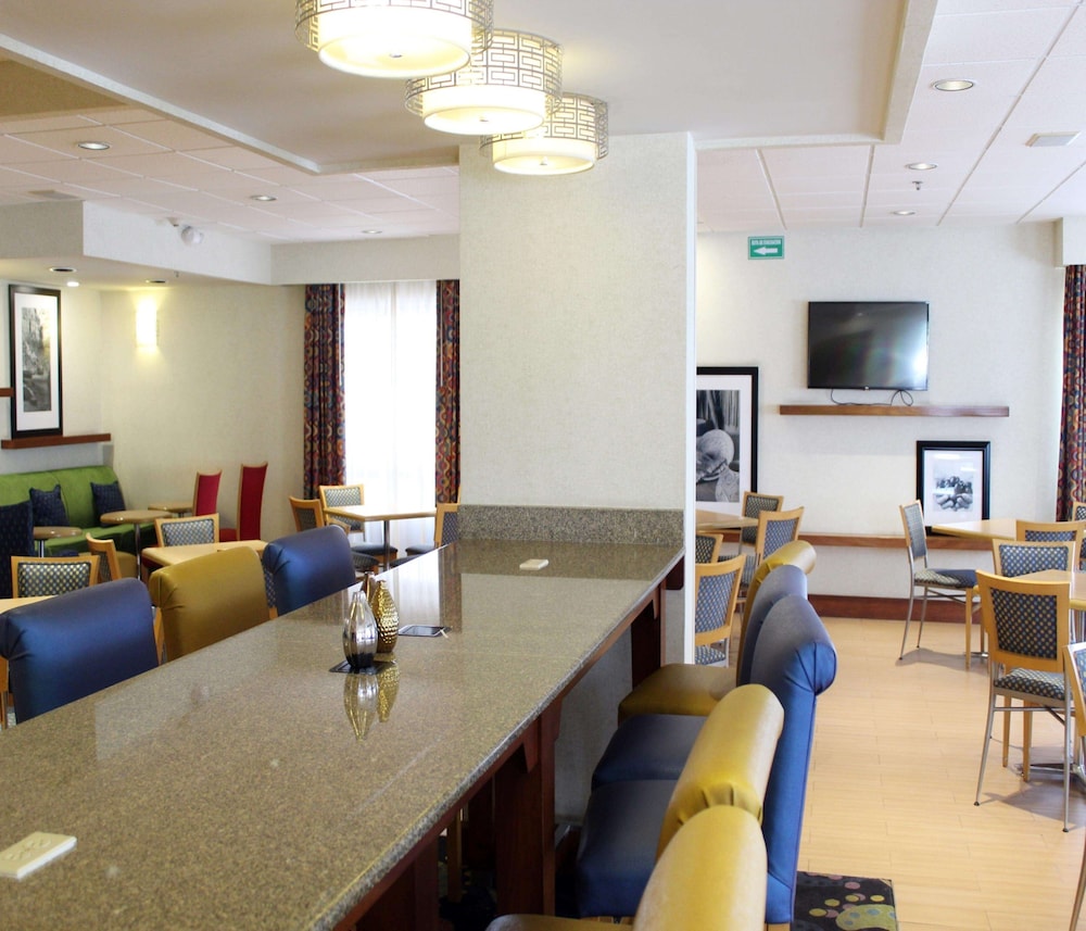 Hampton Inn By Hilton Saltillo 57/78