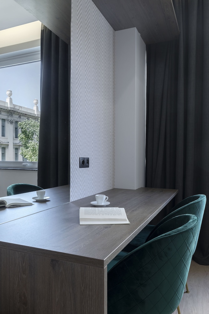 Philosofia Athens Suites 29/38