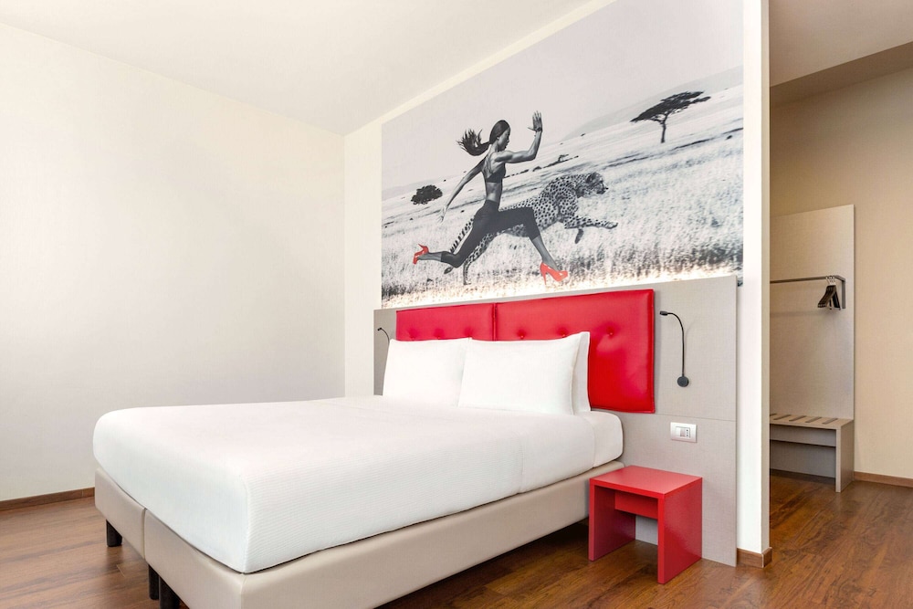 Amedia Milan, Trademark Collection by Wyndham 23/66
