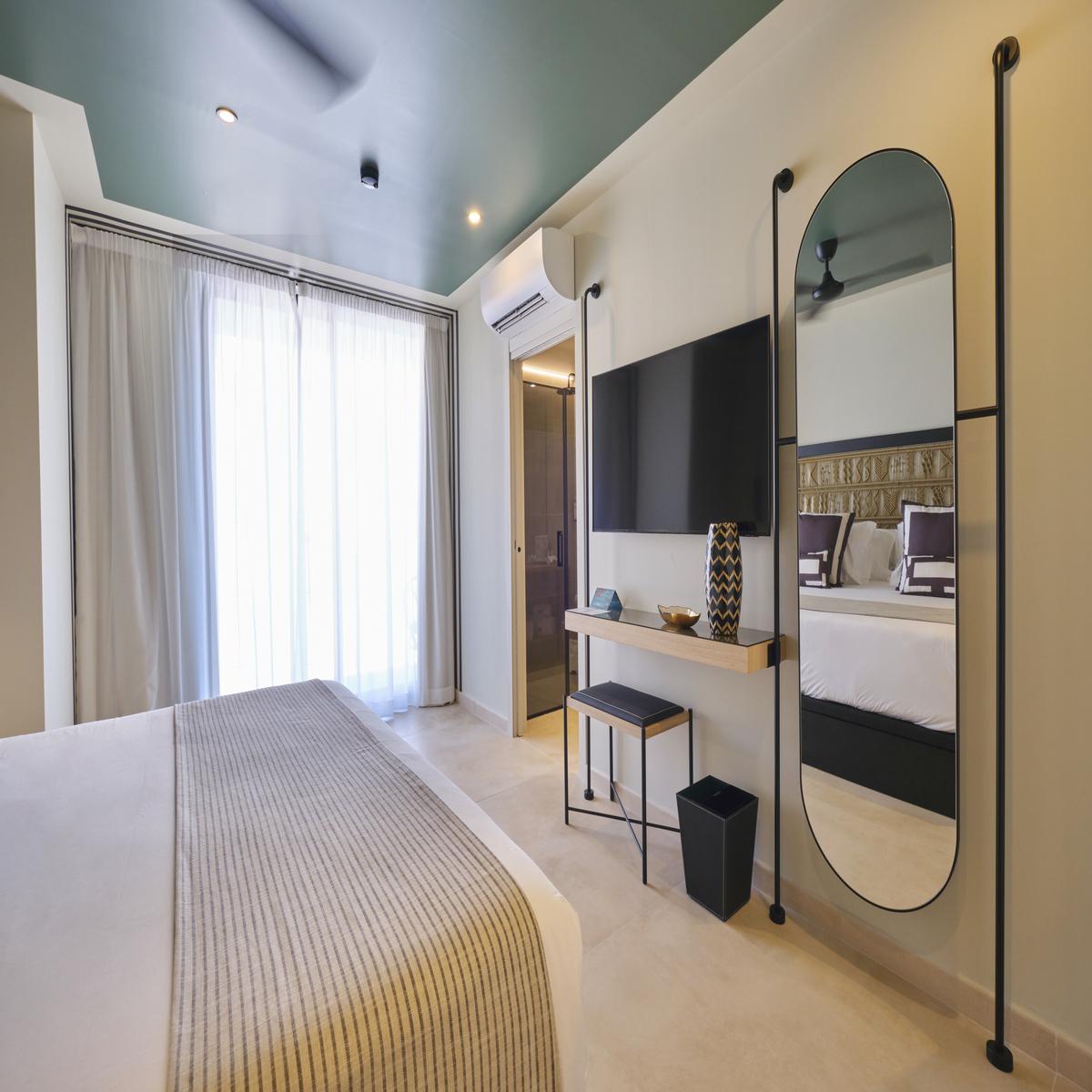Urban, Single, Balcony or Terrace