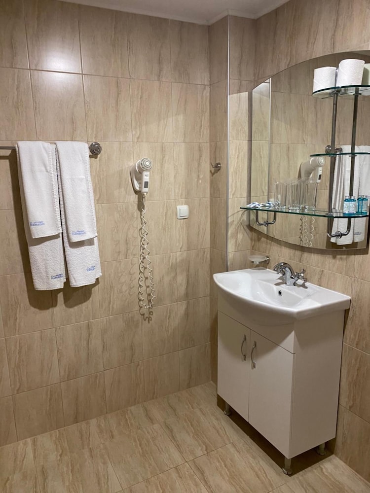 Hotel Kamenec 48/50