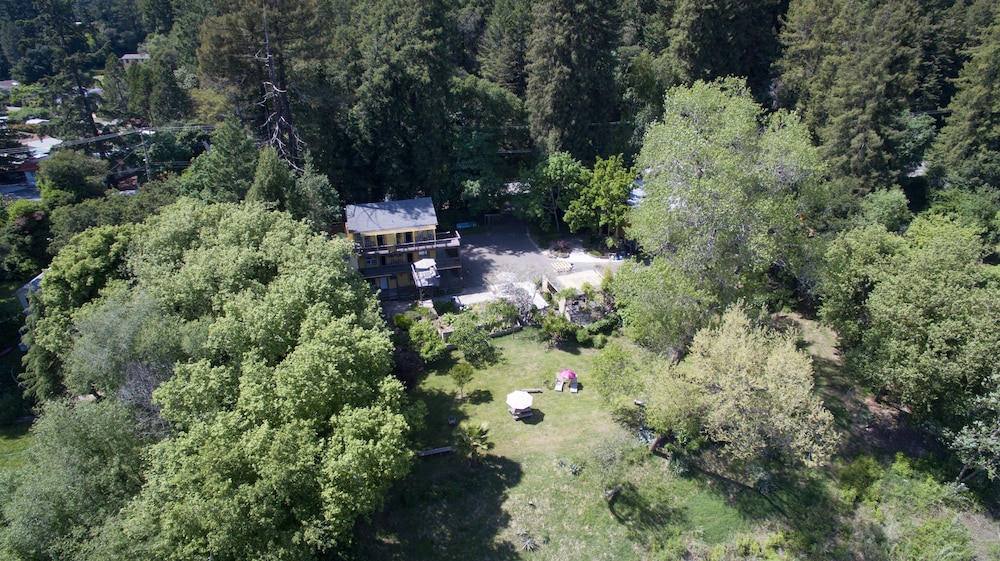 River View Garden Resort 61/68
