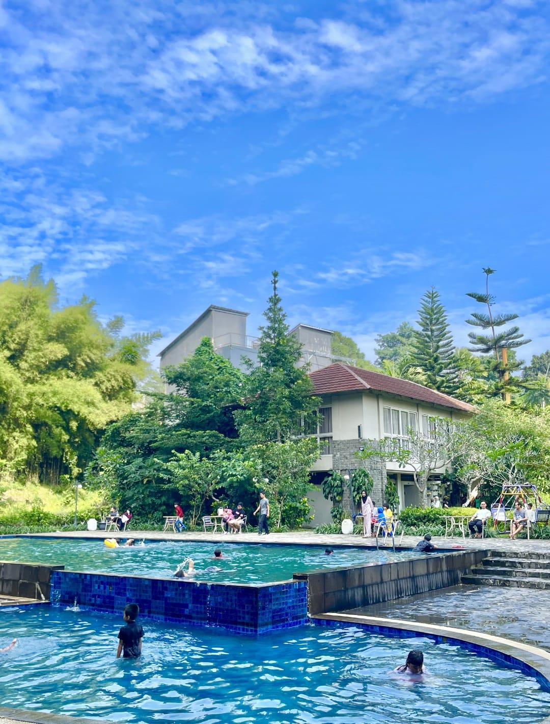Green Forest Bogor 18/19