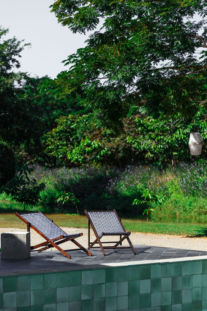 Baan Suan Residence 77/79