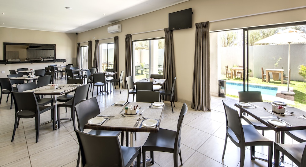 Pofadder Inn by Country Hotels 26/45