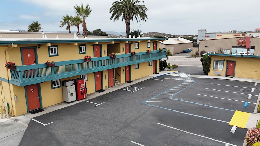 Seaside Inn 40/50