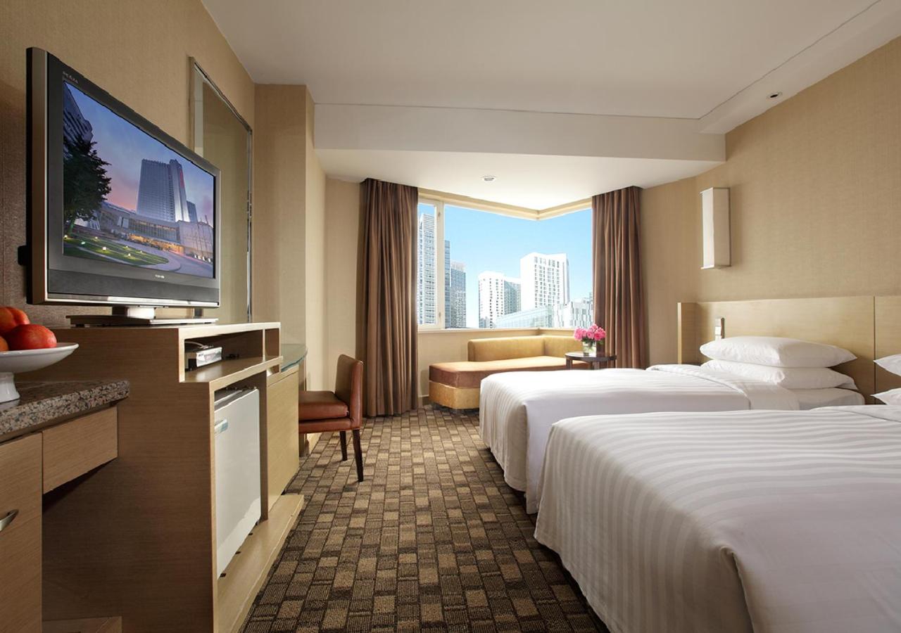 Qingyu, Twin Beds, Annex
