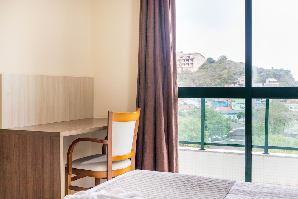 Mediterranee Hotel 23/32