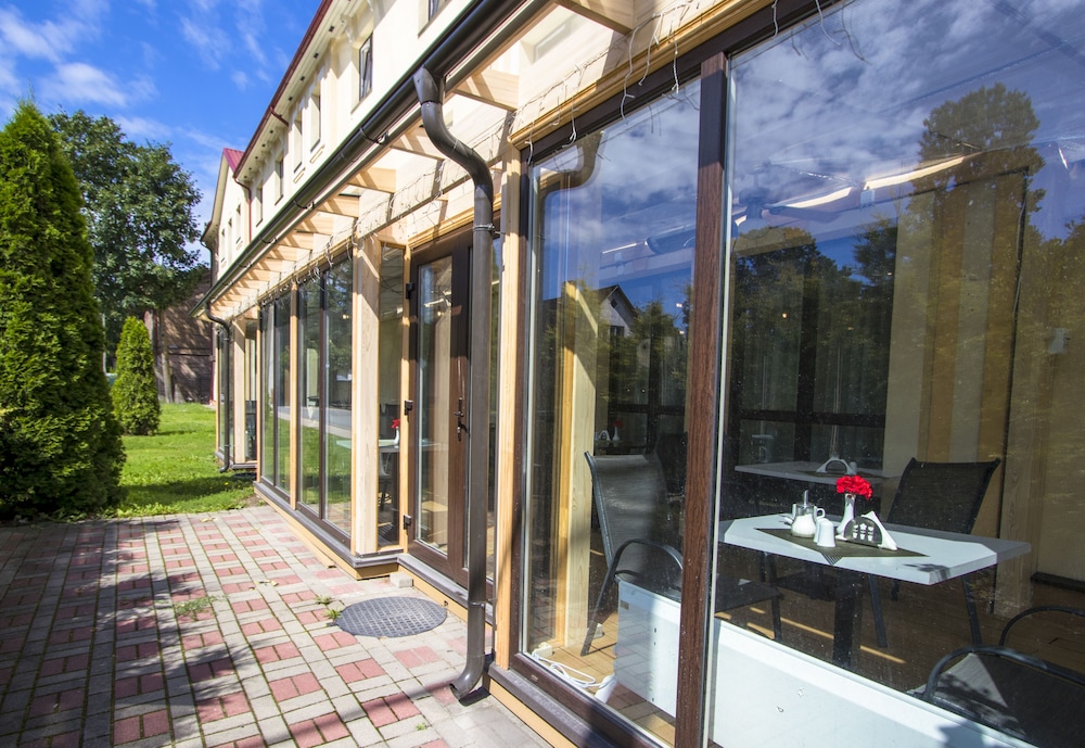 Best Hotel 11/50