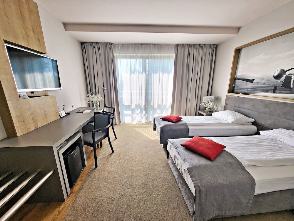 Hotel Forza 17/50