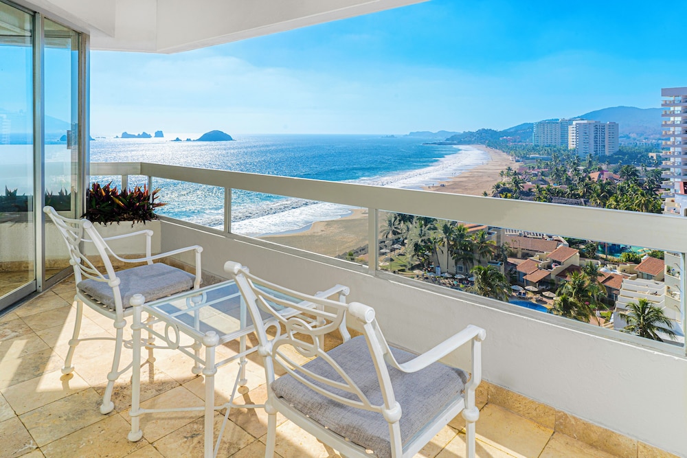 Krystal Ixtapa All Inclusive 73/76