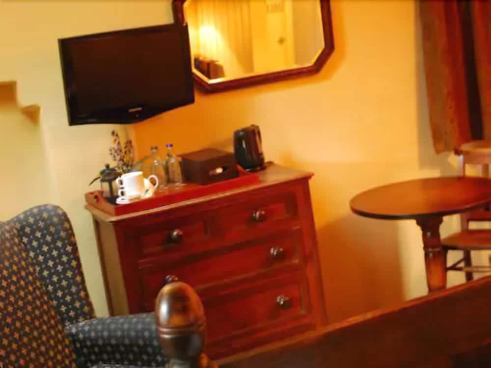 The George Inn 40/50