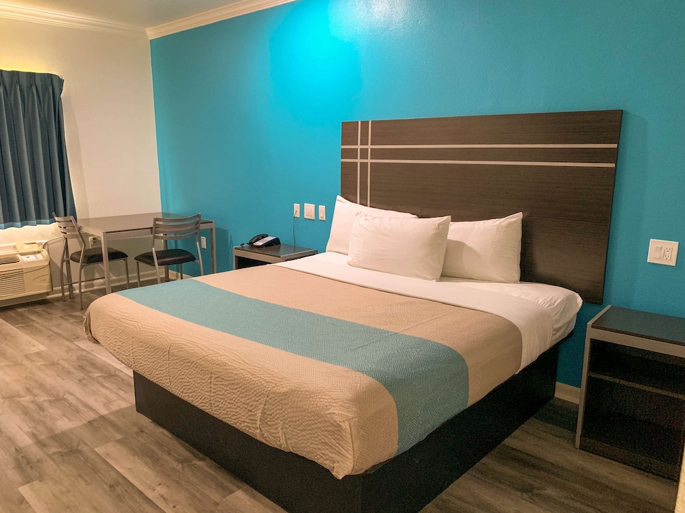 Motel6 Houston, TX – Hwy 249 and Fallbrook 15/44