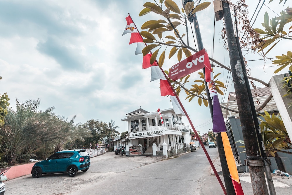Hotel O near Plaza Pondok Gede formerly Angel Homestay 20/27