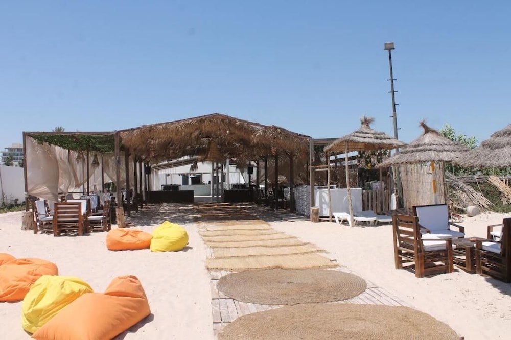Hotel Royal Jinene 66/68