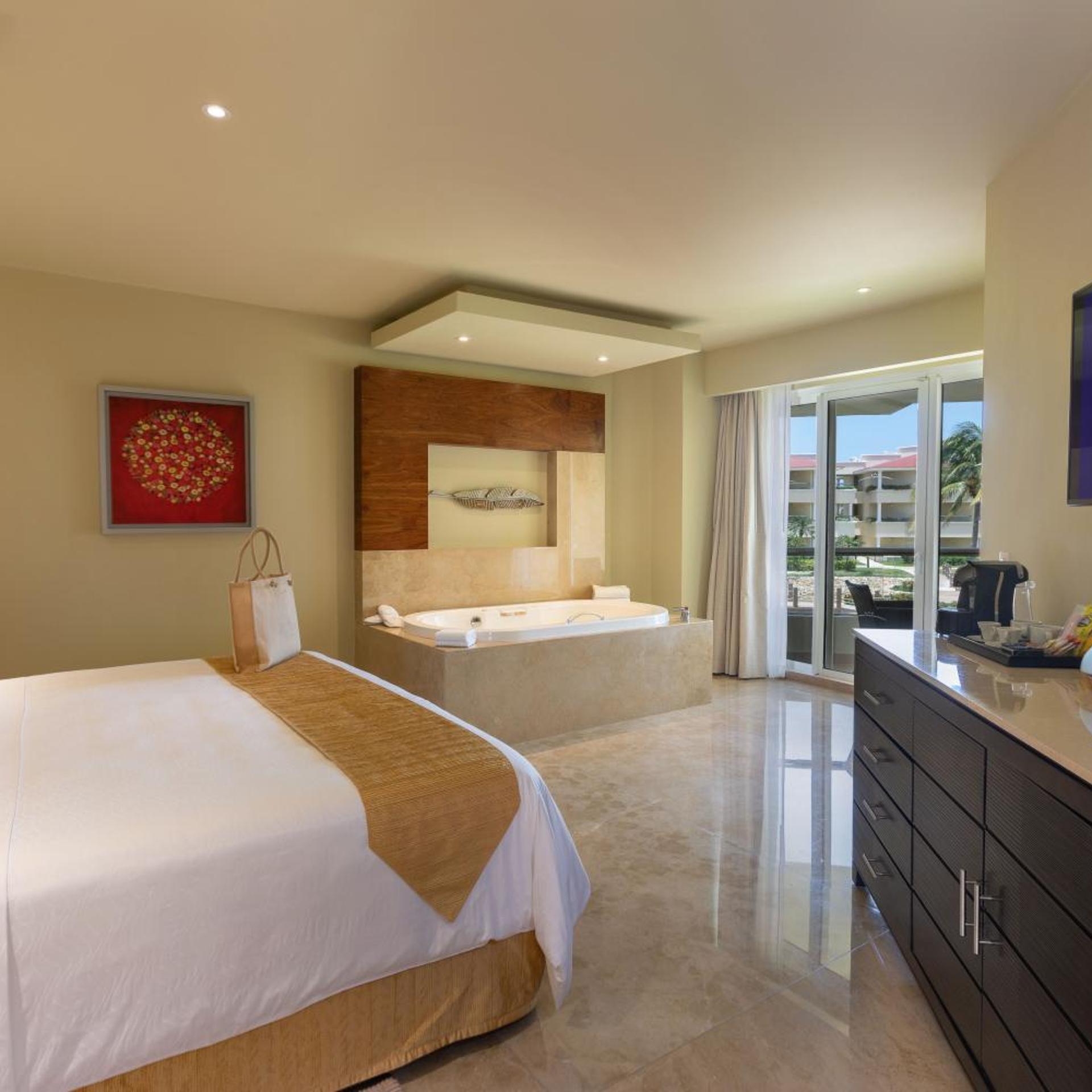 1 Bedroom, Governor, Superior, Suite, King Bed, Ocean View