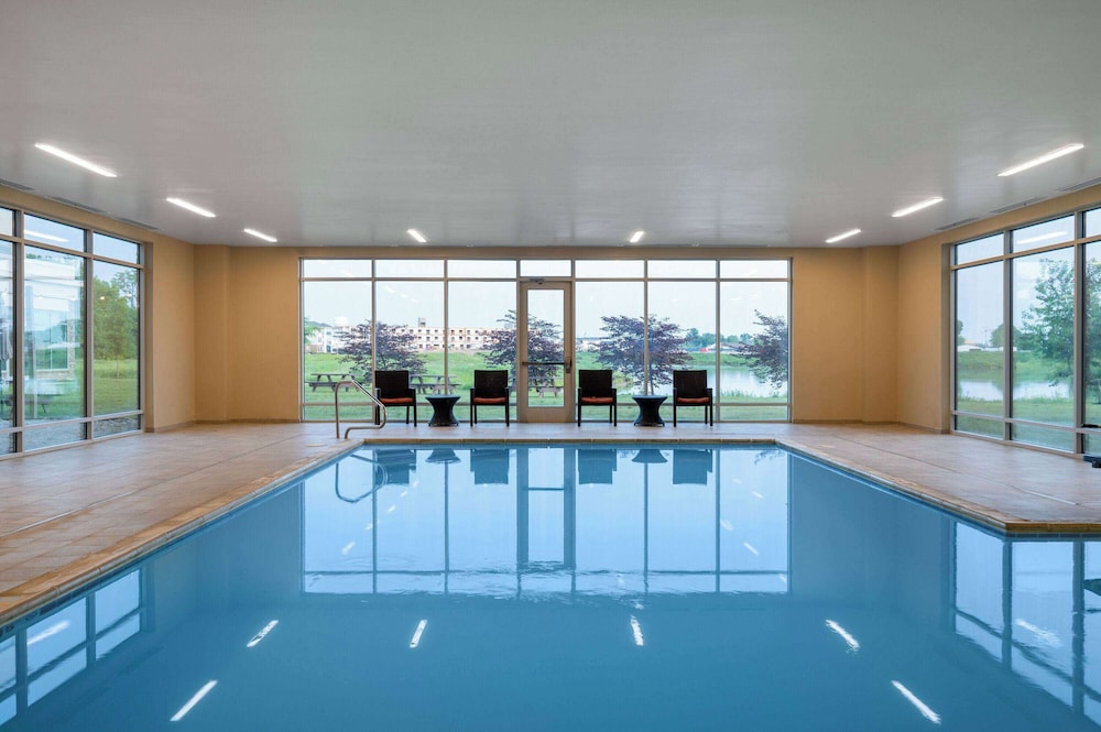 Wyndham Westfield 12/42