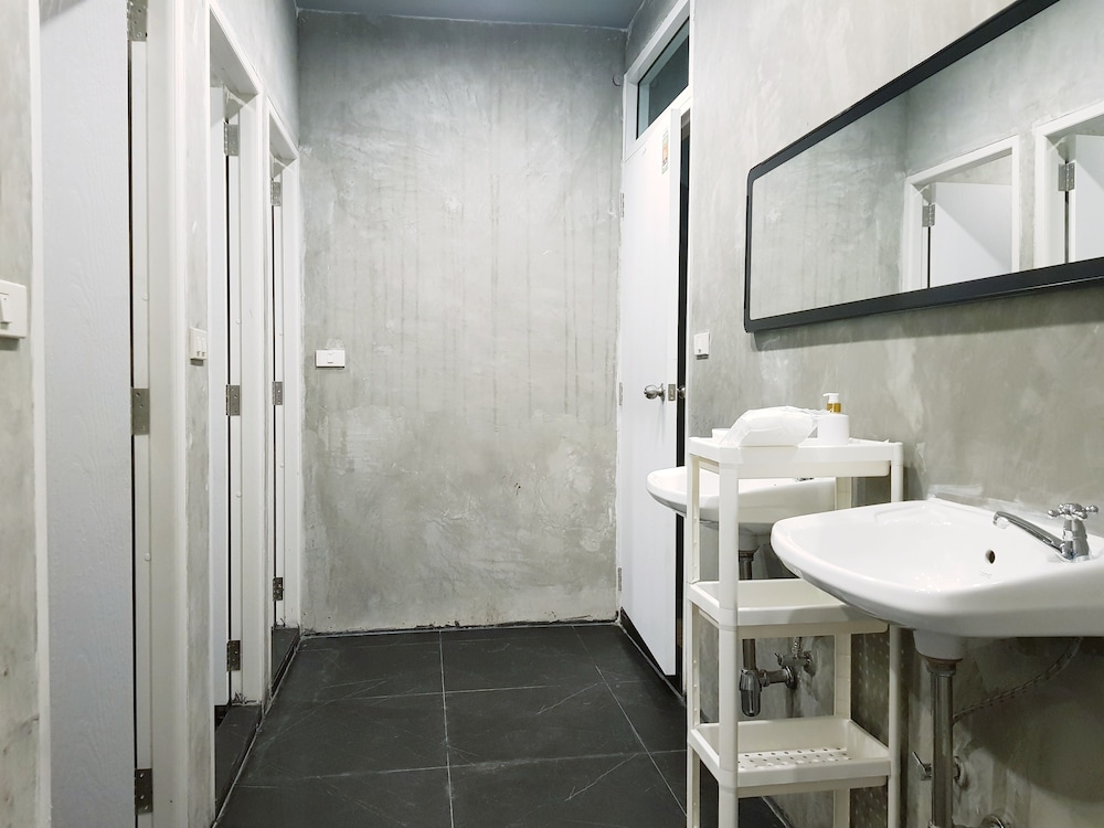 The Cocoon Hostel 10/49