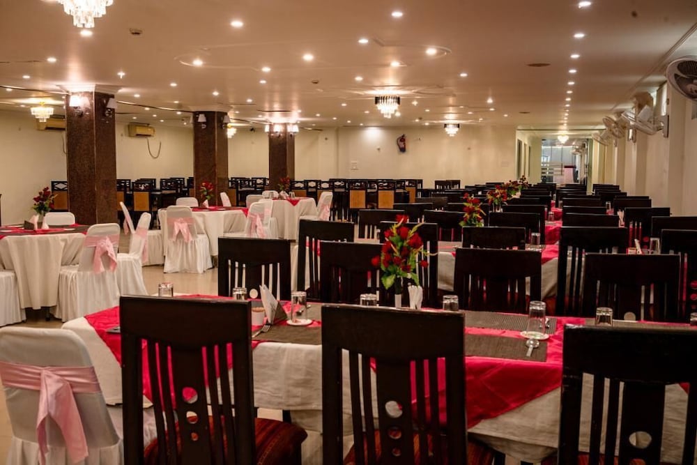 BODHGAYA REGENCY HOTEL 43/50