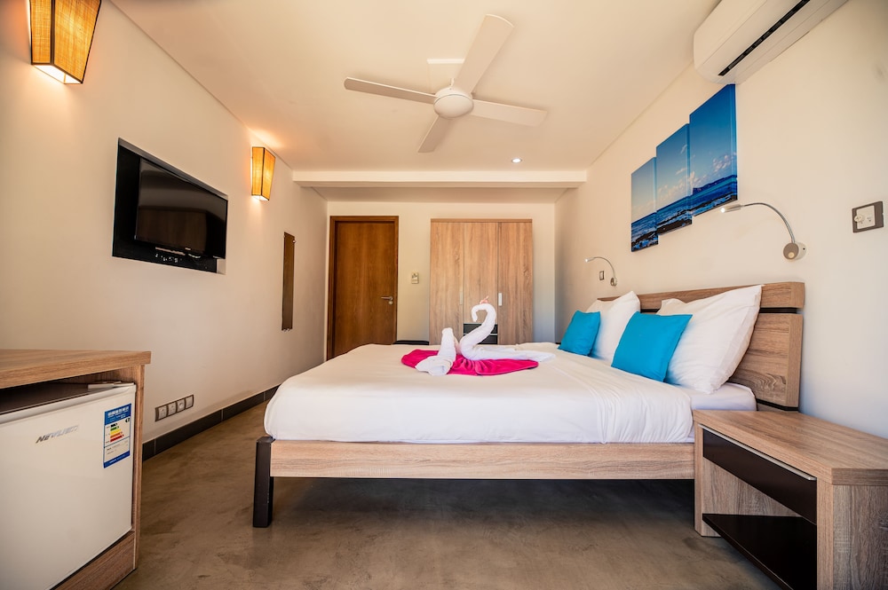 ECONOMY, DOUBLE BED, WITH VIEW, GROUND FLOOR
