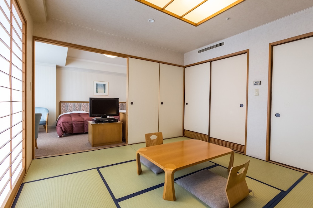 HOTEL VILLAGE 29/50