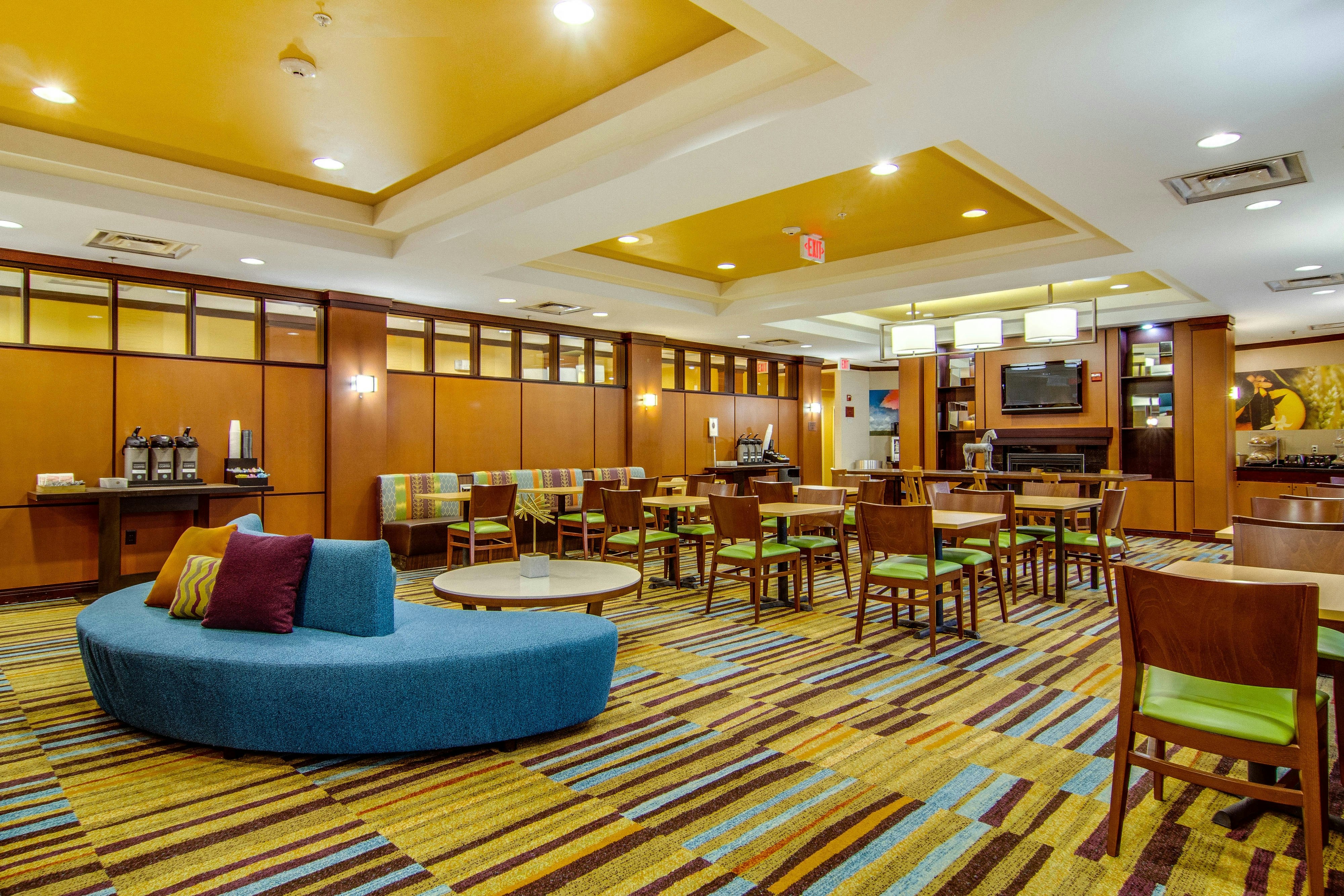 Fairfield Inn & Suites 24/32
