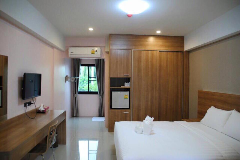 Unity Hotel 12/50