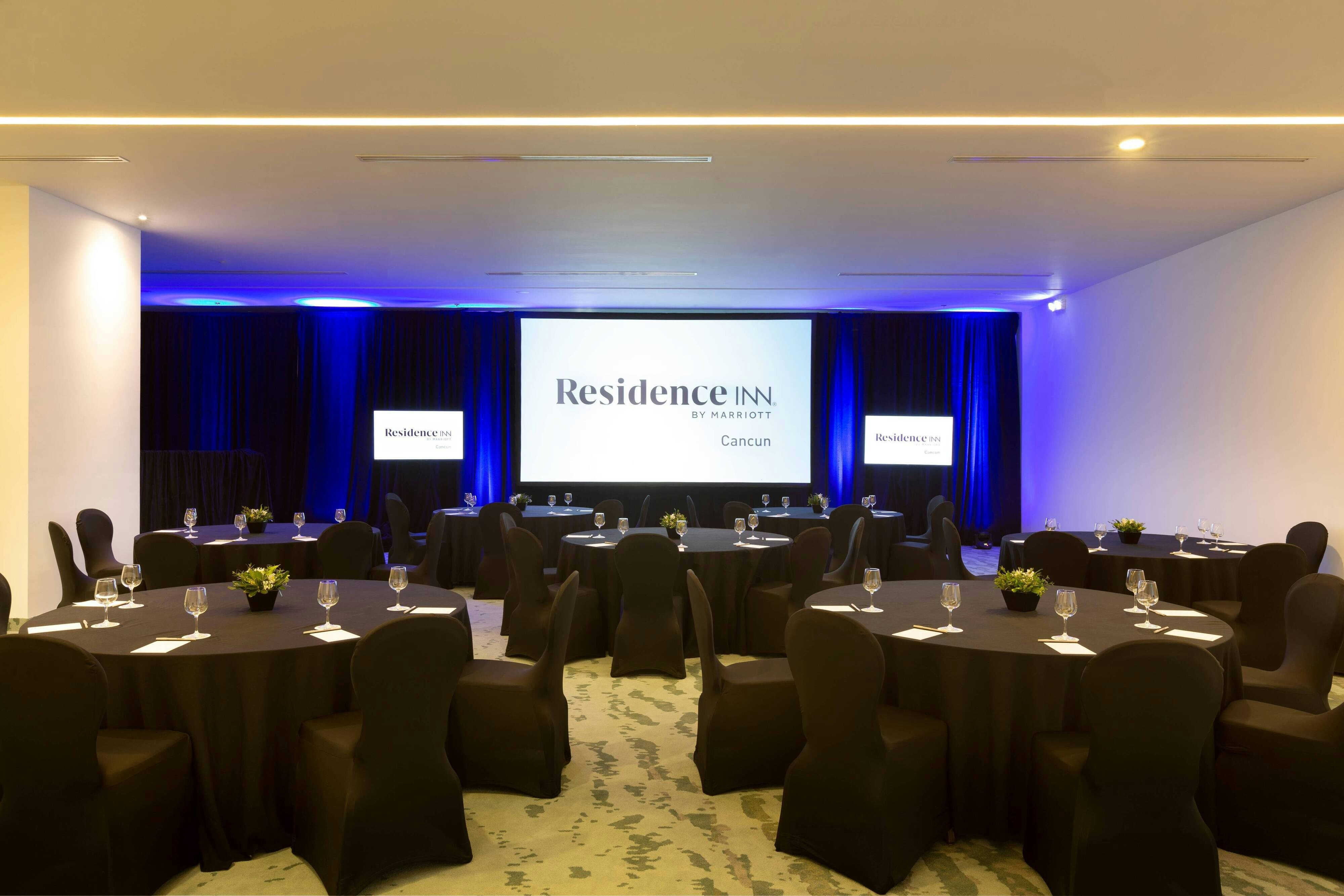 Residence Inn by Marriott Cancun Hotel Zone 21/28