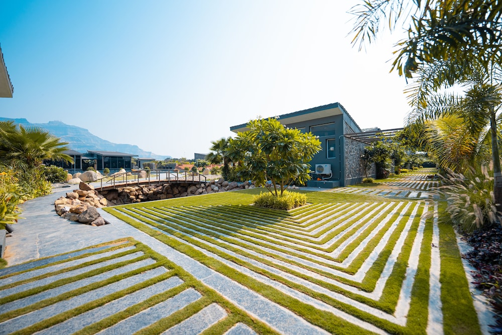 Basalt Paradise Resort And Spa 25/38