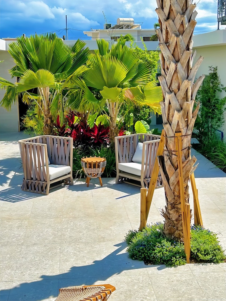 Bali Hotel Adults Only Isla Verde, a Trademark by Wyndham 56/62