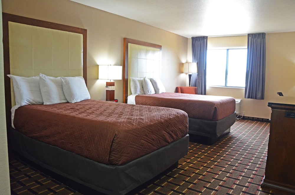HERITAGE GRAND INN 16/100