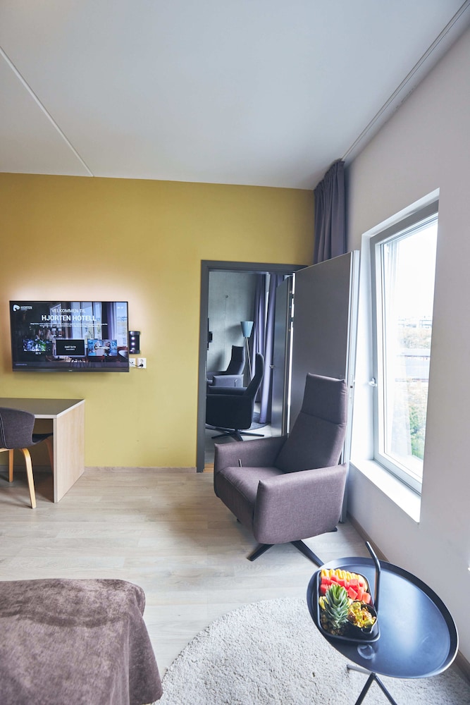 Hjorten Hotell Hitra 26/50