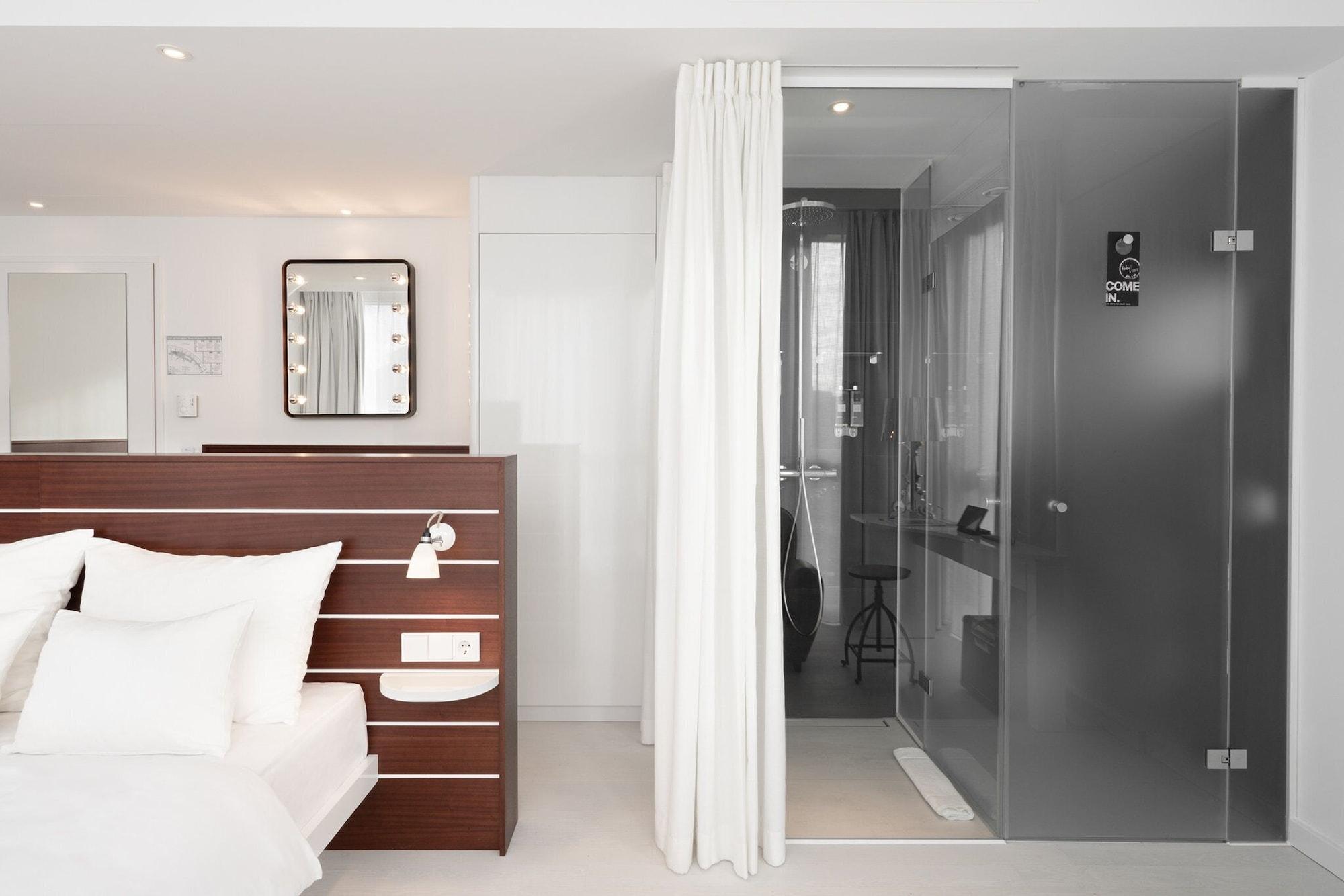 لوفت بسرير كوين بإطلالة على القناة، Ruby Lotti Hotel Hamburg 5/5