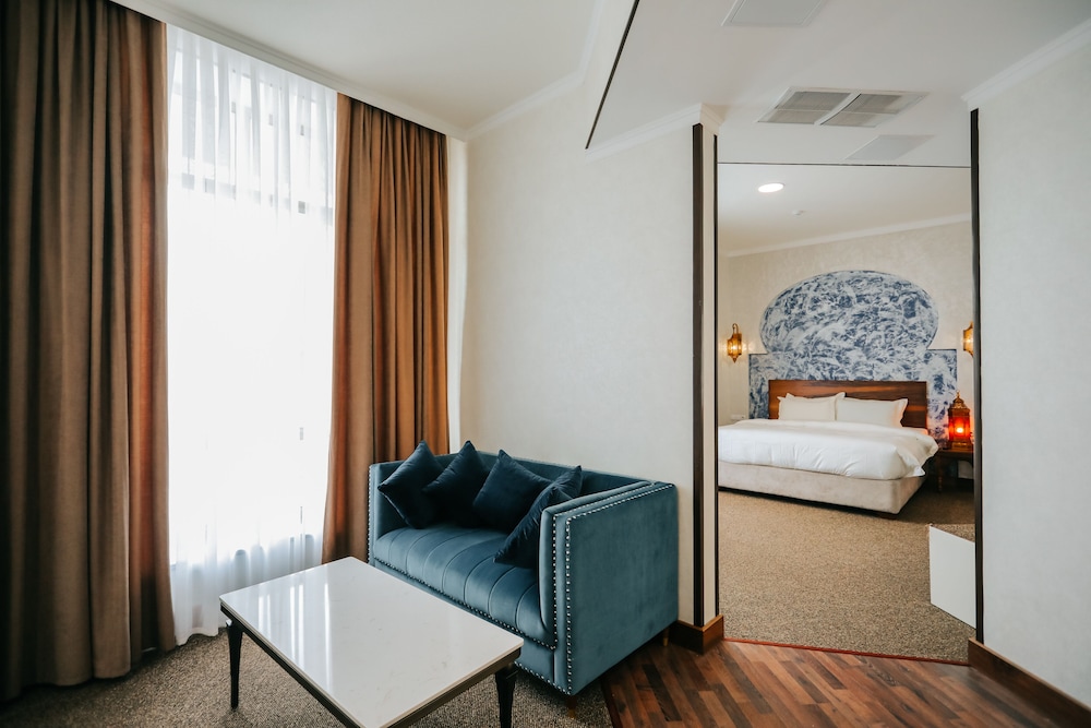 Jannat Regency Jalal Abad 7/22