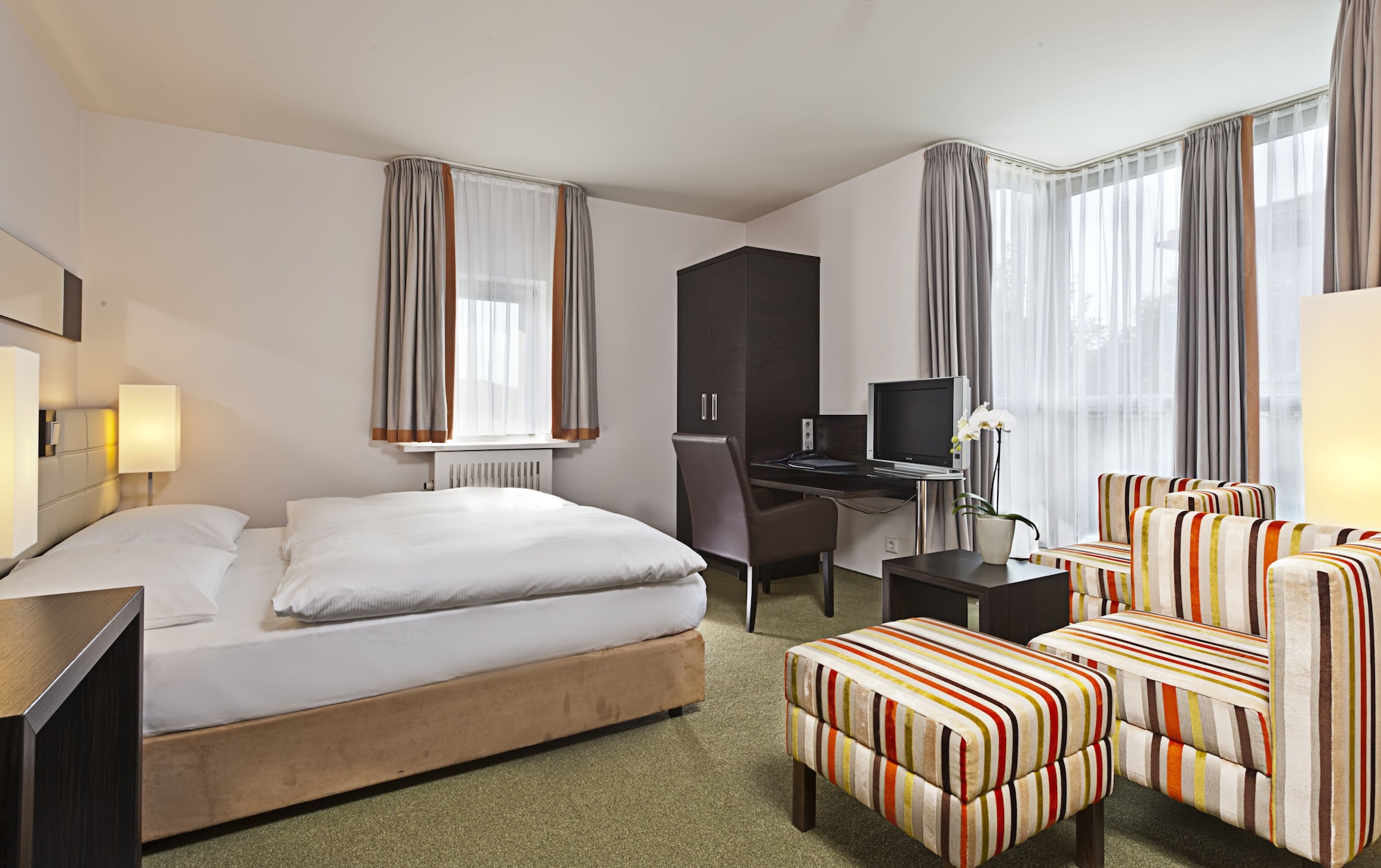 STANDARD, DOUBLE BED